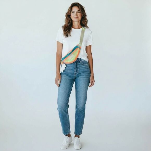 Nike Heritage Small 1L Crossbody Bag Waistpack White Light Bone Clear NWT - Picture 1 of 3